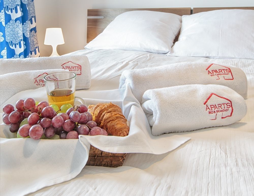 Апартаменти Adler Bed&Breakfast Лодзь Екстер'єр фото